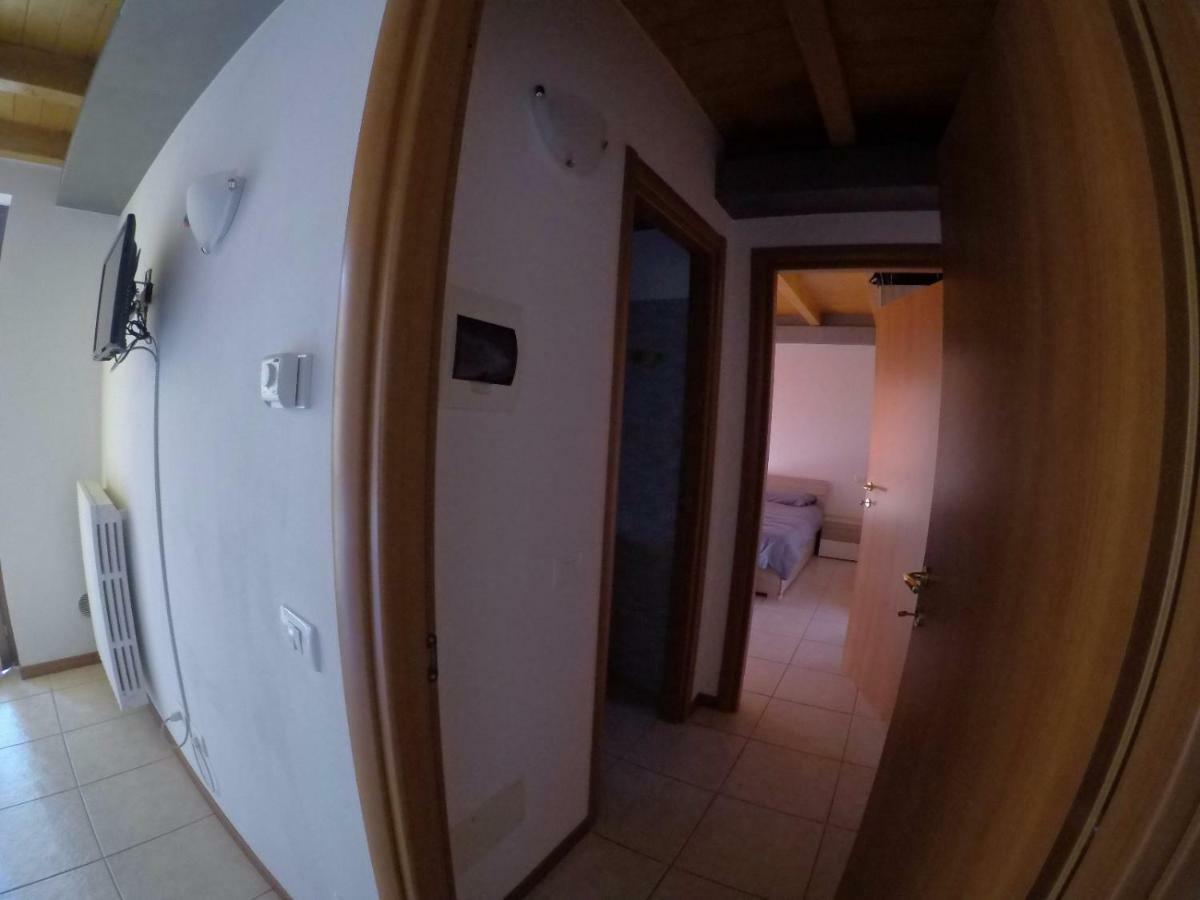 Veronica'S House Apartment Valeggio sul Mincio Bagian luar foto